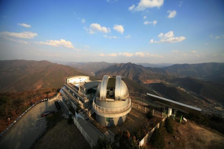 Moon On The Cloud Villa Yeongwol Exteriör bild